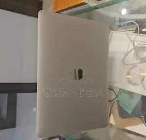 New Laptop Apple MacBook Air 2019 8GB Intel Core i5 SSD 256GB