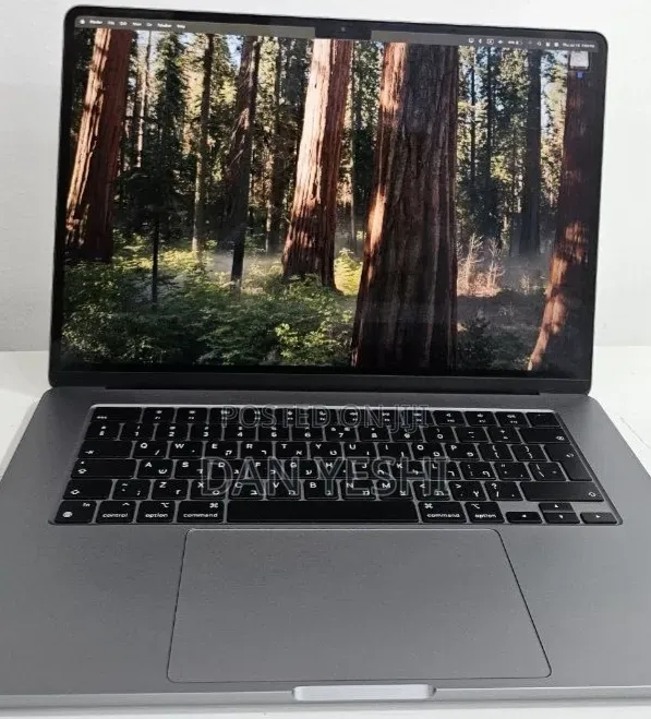 New Laptop Apple MacBook Air 2024 M3 8GB Apple M3 SSD 512GB