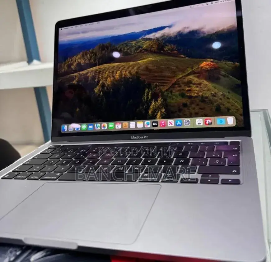 New Laptop Apple MacBook Pro 2021 M1 16GB Apple M1 SSD 512GB