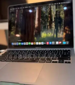 New Laptop Apple MacBook Pro 2021 M1 8GB Apple M1 SSD 256GB
