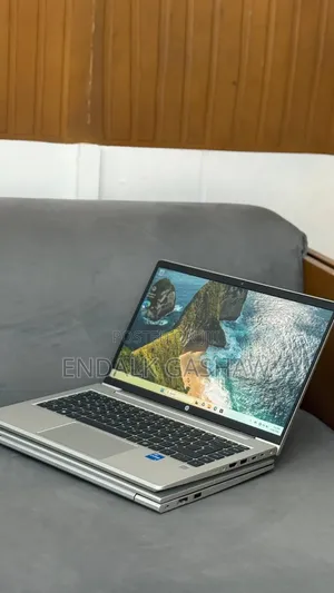New Laptop HP ProBook 440 G10 8GB Intel Core i3 SSD 256GB