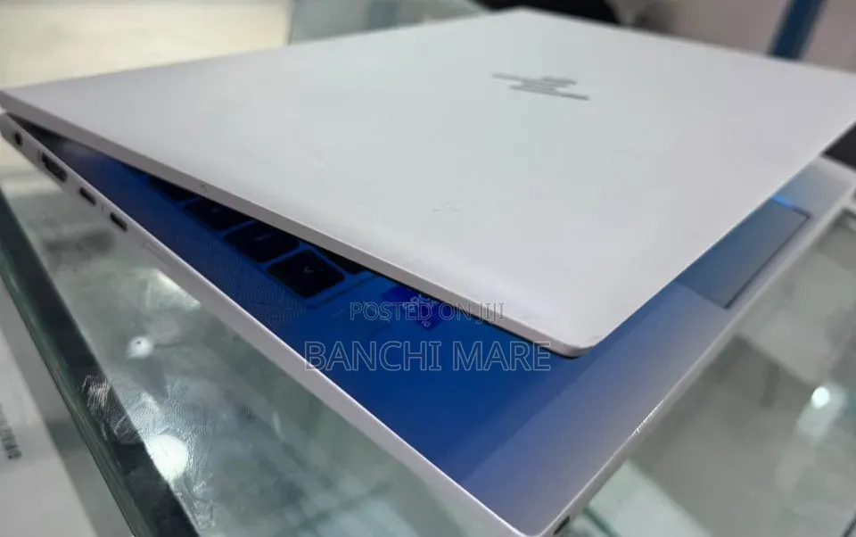New Laptop HP EliteBook 840 G8 16GB Intel Core i5 SSD 512GB