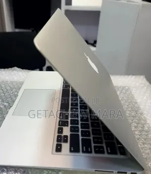 New Laptop Apple MacBook Air 2017 8GB Intel Core i5 SSD 128GB