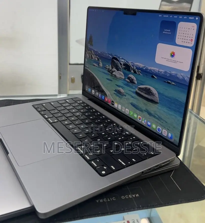 New Laptop Apple MacBook Pro 2021 M1 16GB Apple M1 Pro SSD 512GB