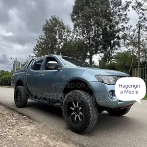 Mitsubishi L200 2008 Blue