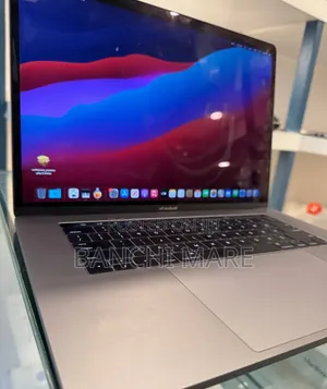 New Laptop Apple MacBook Pro 2016 16GB Intel Core i7 SSD 256GB