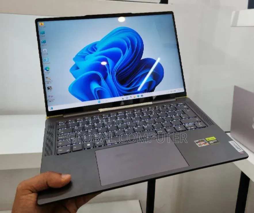 New Laptop Lenovo Yoga 710 32GB Intel Core i7 SSD 1T