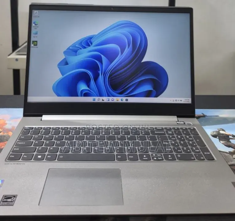 New Laptop Lenovo ThinkBook 15 16GB Intel Core i5 SSD 512GB