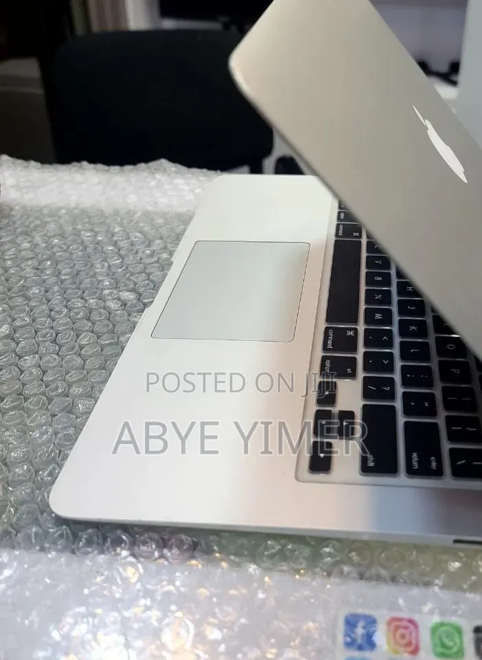 New Laptop Apple MacBook Air 2017 8GB Intel Core i5 SSD 128GB