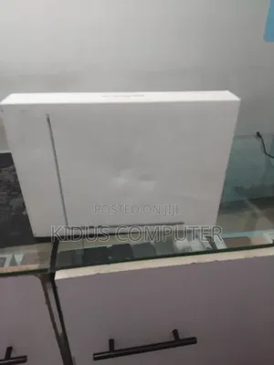 New Laptop Apple MacBook Air 2026 M5 16GB Apple M5 SSD 512GB