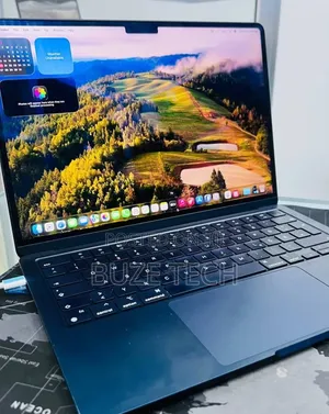 New Laptop Apple MacBook Air 2022 M2 16GB Apple M2 SSD 512GB