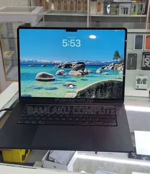 New Laptop Apple MacBook Air 2025 M4 16GB Apple M4 SSD 256GB