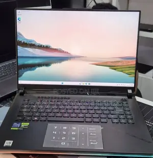 New Laptop Asus ROG Strix G18 32GB Intel Core i9 SSD 2T