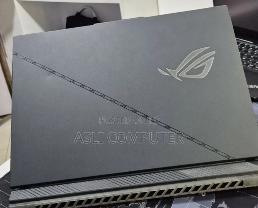New Laptop Asus ROG Strix G18 32GB Intel Core i9 SSD 2T