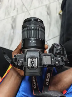 Canon R Camera