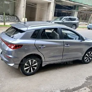 BYD E2 43 kWh 94 hp FWD 2024 Gray