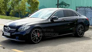 Mercedes-Benz C200 2019 Black