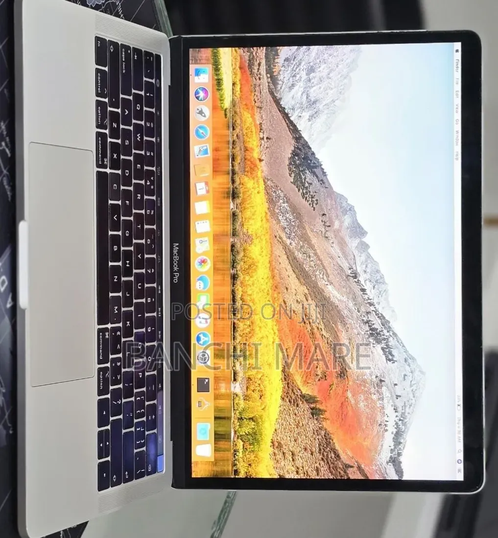 New Laptop Apple MacBook Pro 2019 16GB Intel Core i7 SSD 512GB