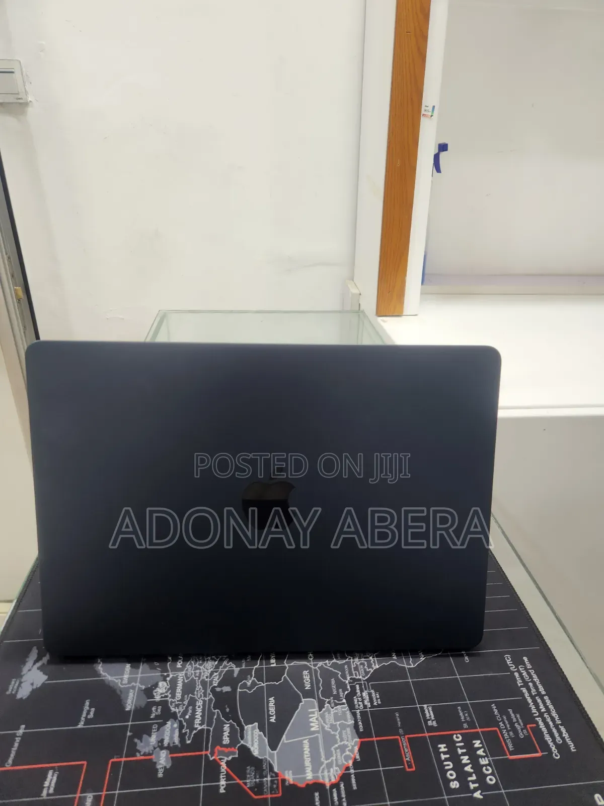 New Laptop Apple MacBook 8GB SSD 256GB