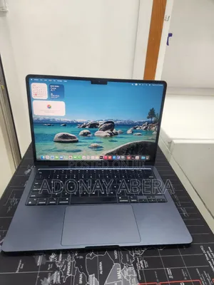 New Laptop Apple MacBook 8GB SSD 256GB