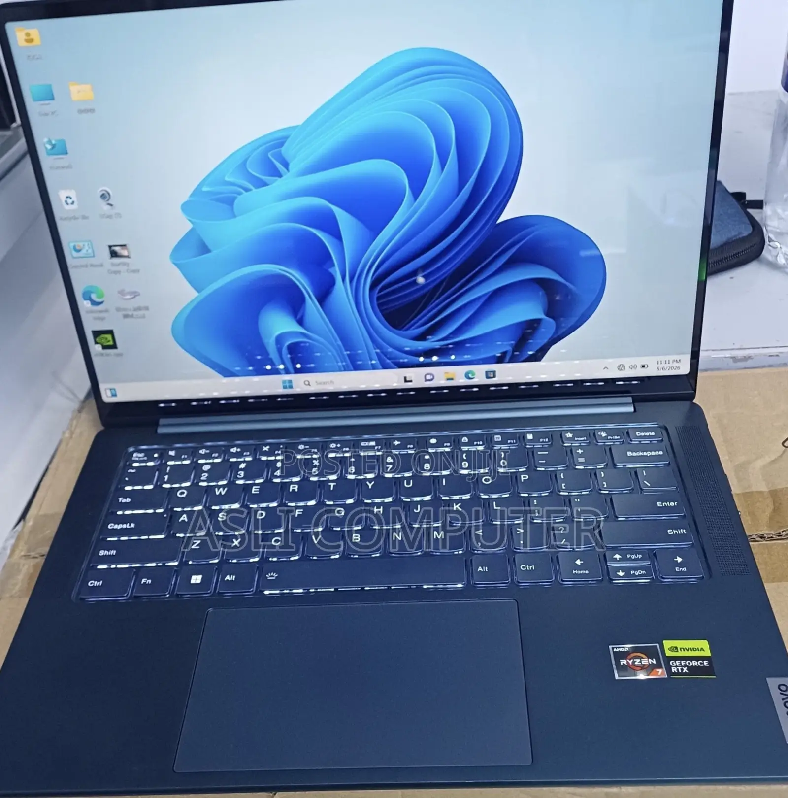 New Laptop Lenovo Yoga 2 Pro 16GB AMD Ryzen 7 SSD 512GB