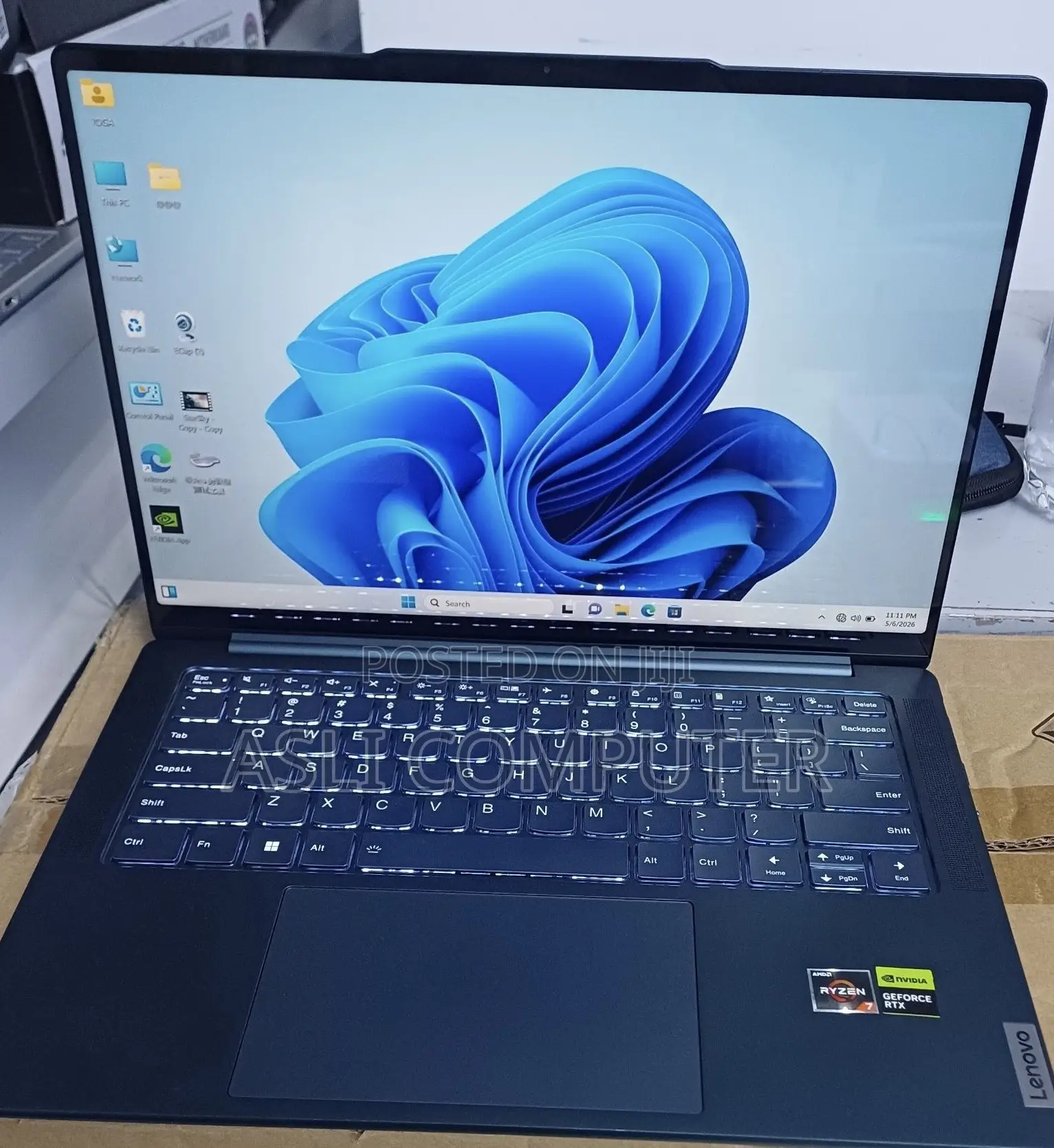 New Laptop Lenovo Yoga 2 Pro 16GB AMD Ryzen 7 SSD 512GB