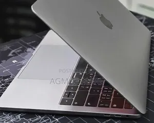 New Laptop Apple MacBook Pro 2019 16GB Intel Core i7 SSD 256GB
