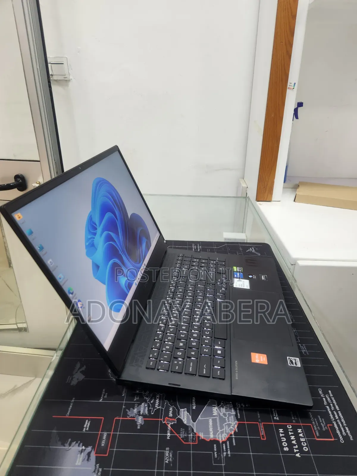 New Laptop HP 16GB Intel Core i7 SSD 512GB