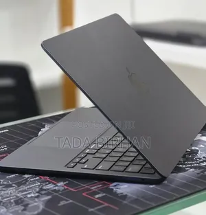 New Laptop Apple MacBook Air 2022 M2 8GB Intel Core M2 SSD 256GB