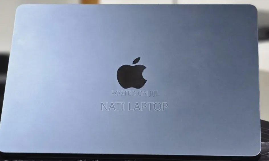 New Laptop Apple MacBook Air 2022 M2 8GB Apple M2 SSD 256GB
