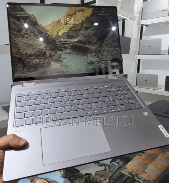 New Laptop Lenovo Yoga 2 16GB AMD Ryzen 7 SSD 512GB