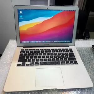 New Laptop Apple MacBook 8GB Intel Core i5 SSD 128GB
