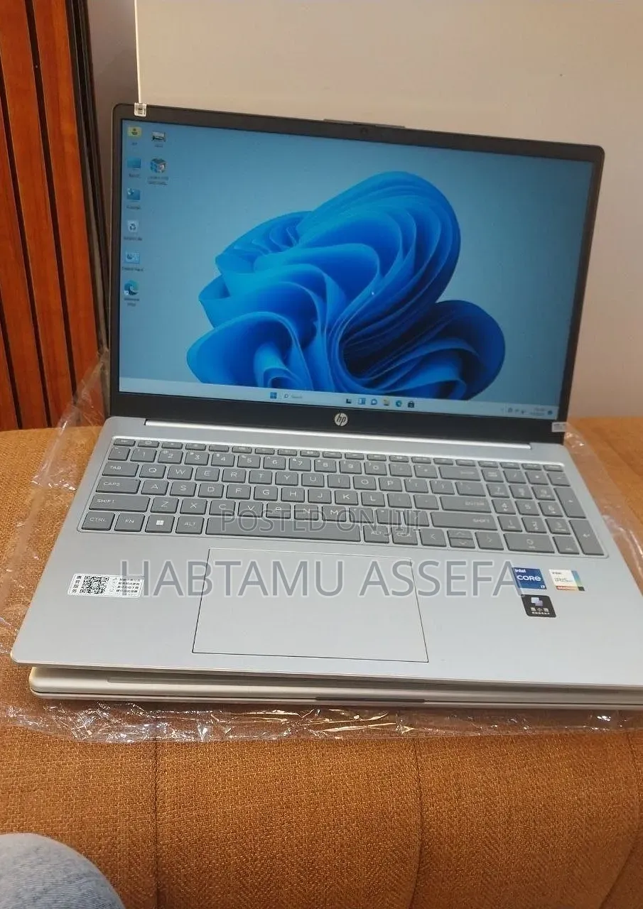 New Laptop HP Stream Notebook 16GB Intel Core i7 SSD 512GB