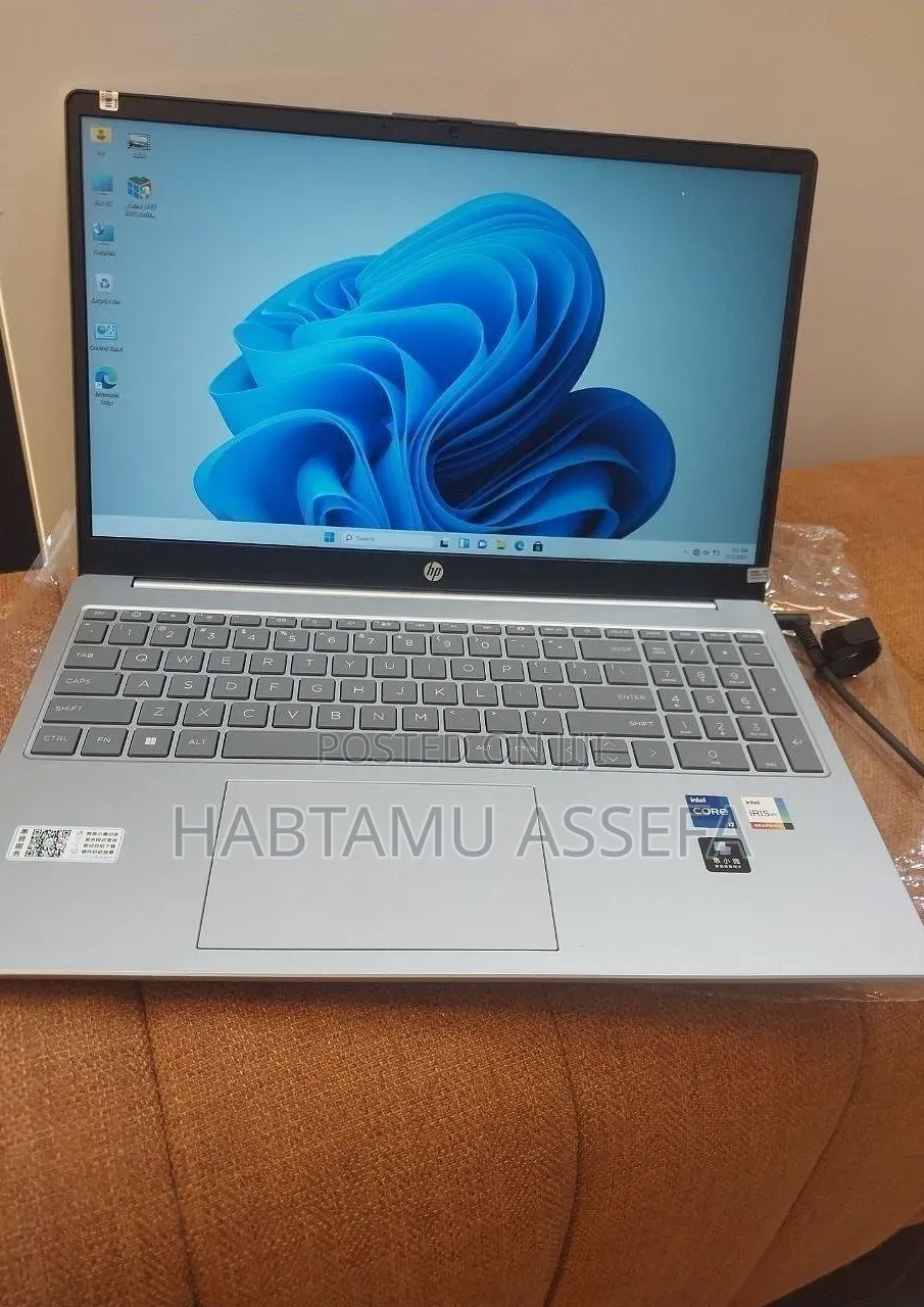 New Laptop HP Stream Notebook 16GB Intel Core i7 SSD 512GB