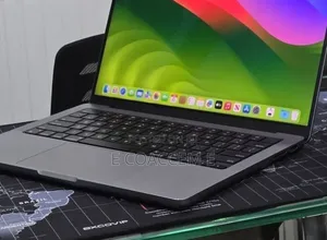 New Laptop Apple MacBook 8GB SSD 512GB