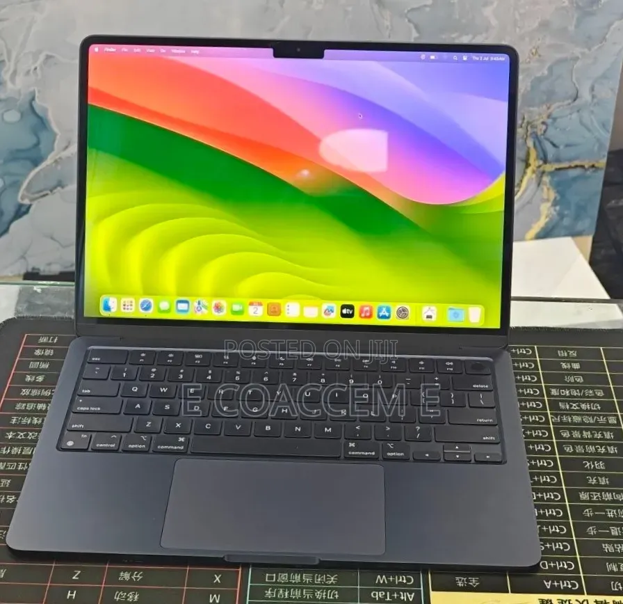 New Laptop Apple MacBook 8GB SSD 512GB