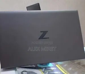 New Laptop HP ZBook Firefly G8 16GB Intel Core i7 SSD 512GB