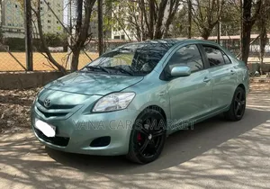 Toyota Belta 2008 Blue