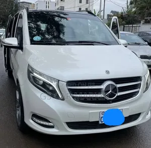 Mercedes-Benz V-Class 2022 White