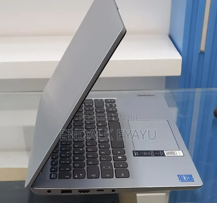 New Laptop Lenovo IdeaPad 1 8GB Intel SSD 128GB