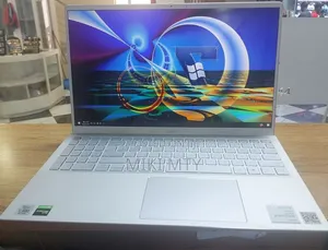 New Laptop Dell Inspiron 15 7501 16GB Intel Core i7 SSD 512GB