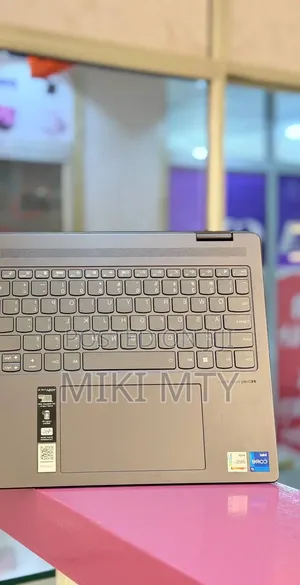 New Laptop Lenovo Yoga 7i 16GB Intel Core i7 SSD 512GB