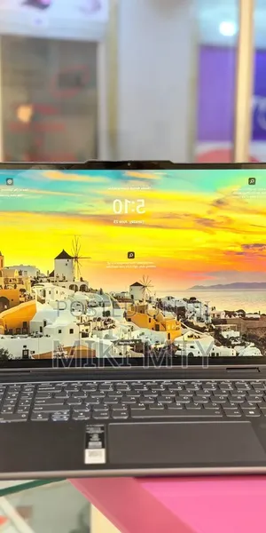 New Laptop Lenovo Yoga 7i 16GB Intel Core i7 SSD 512GB
