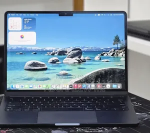 New Laptop Apple MacBook Air 2022 M2 8GB Apple M2 SSD 256GB