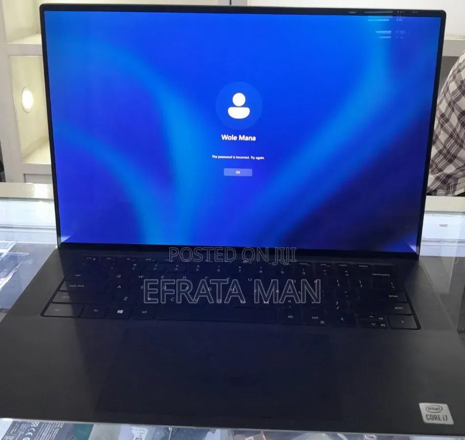 New Laptop Dell XPS 15 7590 16GB Intel Core i7 SSD 512GB