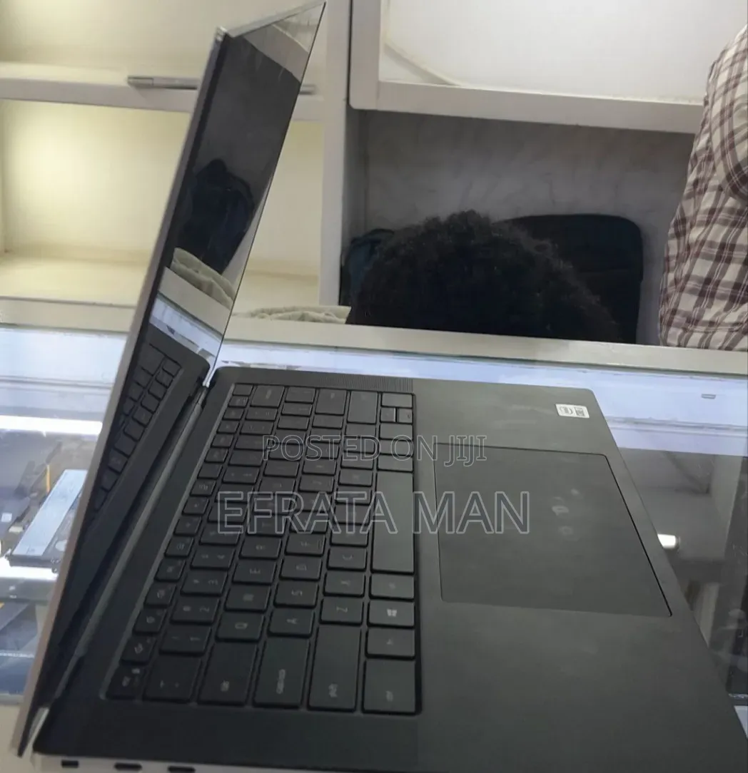 New Laptop Dell XPS 15 7590 16GB Intel Core i7 SSD 512GB