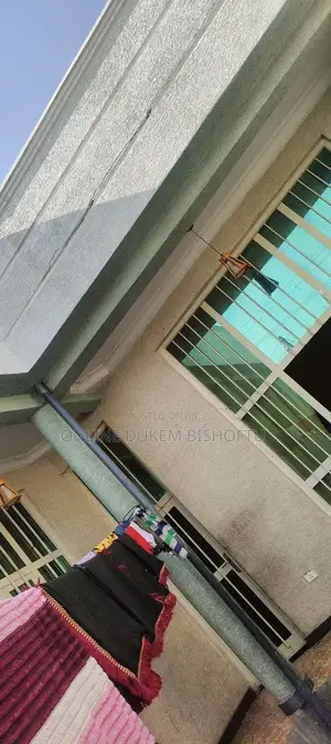 Furnished 8bdrm House in Dukem Bishoftu, East Shewa for sale