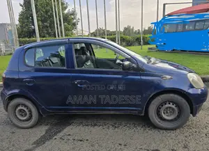 Toyota Yaris 2003 Blue