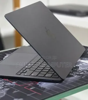 New Laptop Apple MacBook Air 2022 M2 8GB Apple M2 SSD 256GB