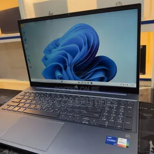 New Laptop HP 14-dq1088wm 16GB Intel Core i7 SSD 512GB